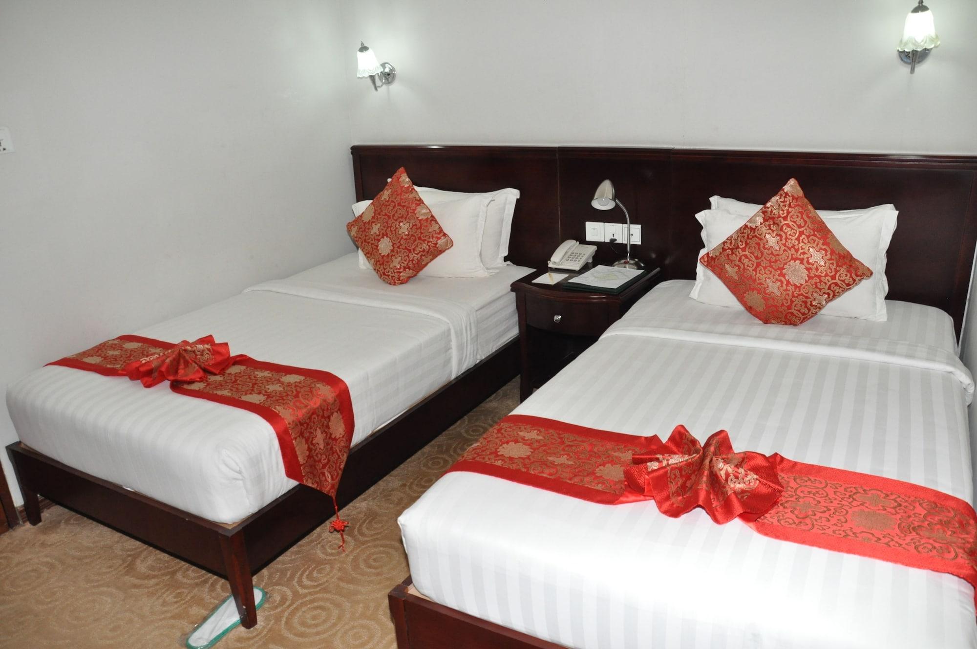 Green Leaf Hotel Янгон Екстер'єр фото