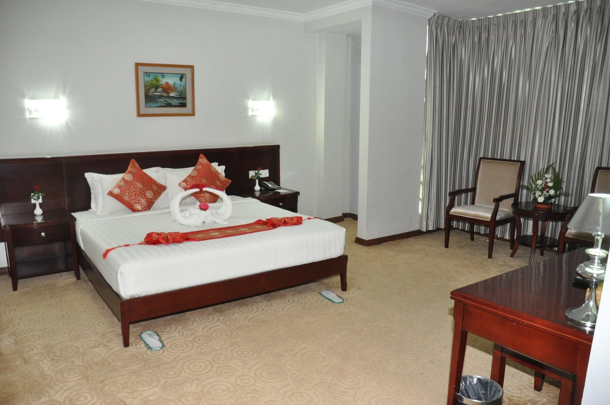 Green Leaf Hotel Янгон Екстер'єр фото