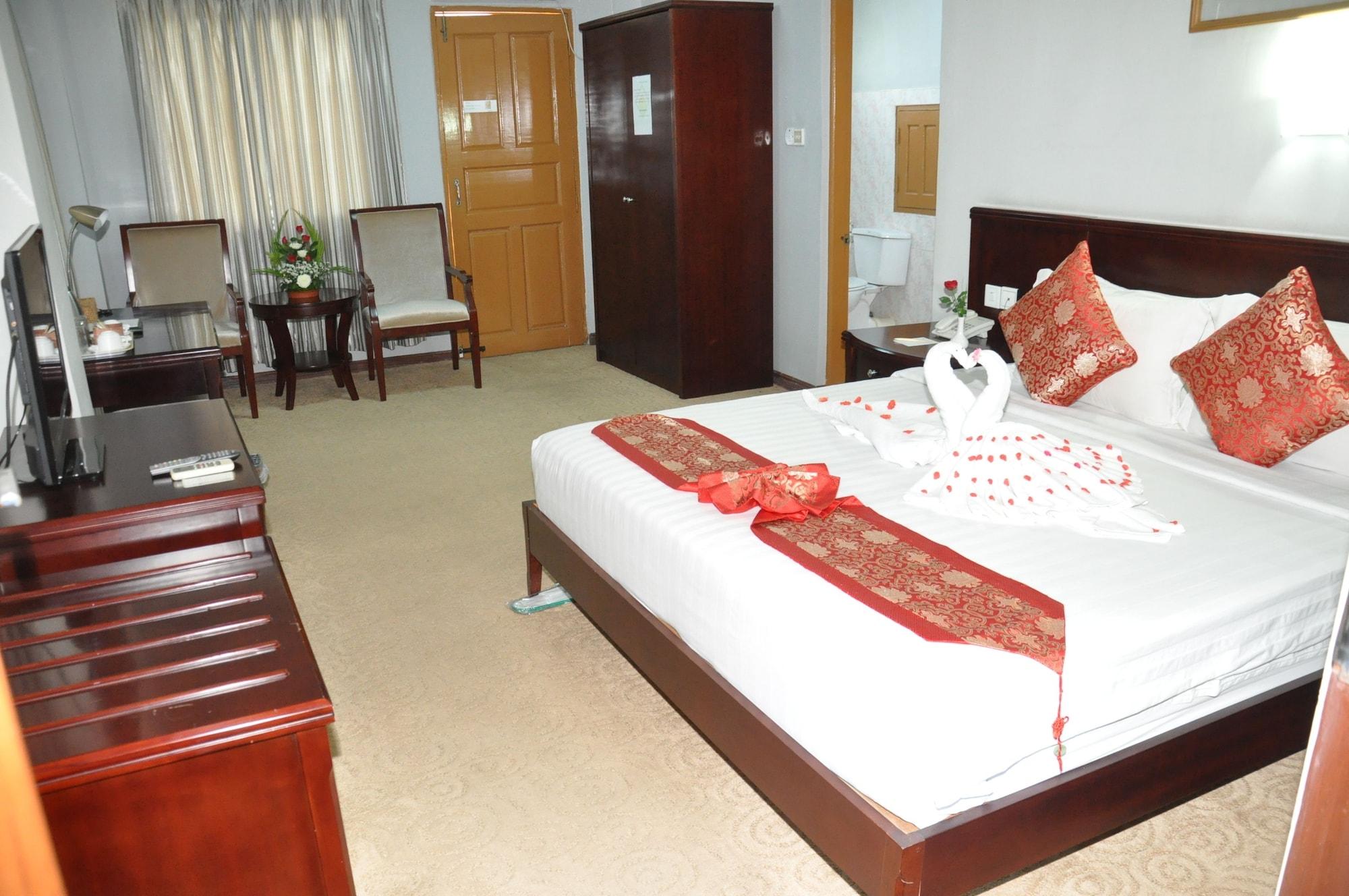 Green Leaf Hotel Янгон Екстер'єр фото