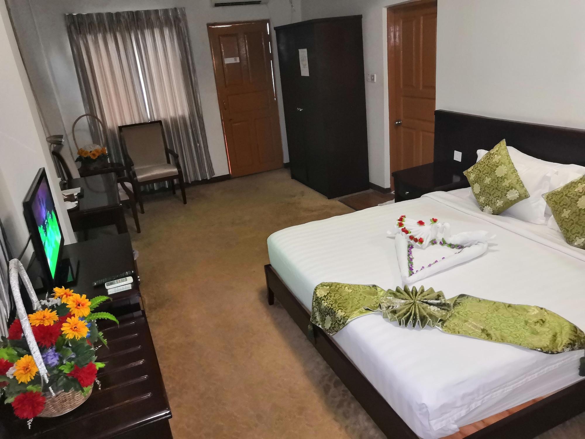 Green Leaf Hotel Янгон Екстер'єр фото
