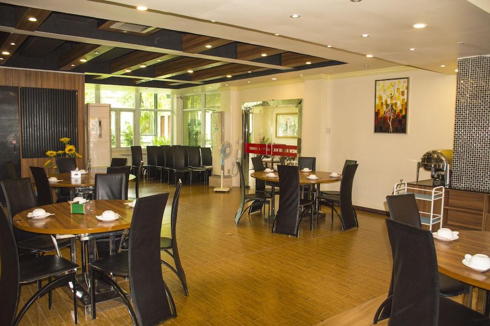 Green Leaf Hotel Янгон Екстер'єр фото