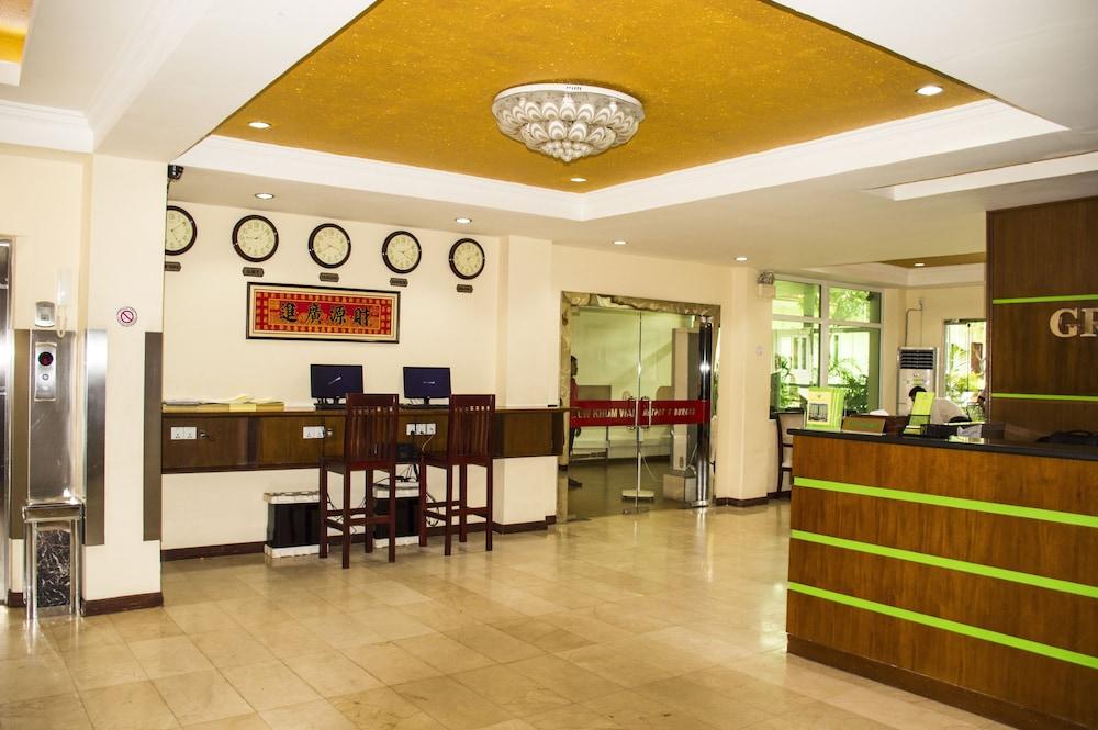 Green Leaf Hotel Янгон Екстер'єр фото