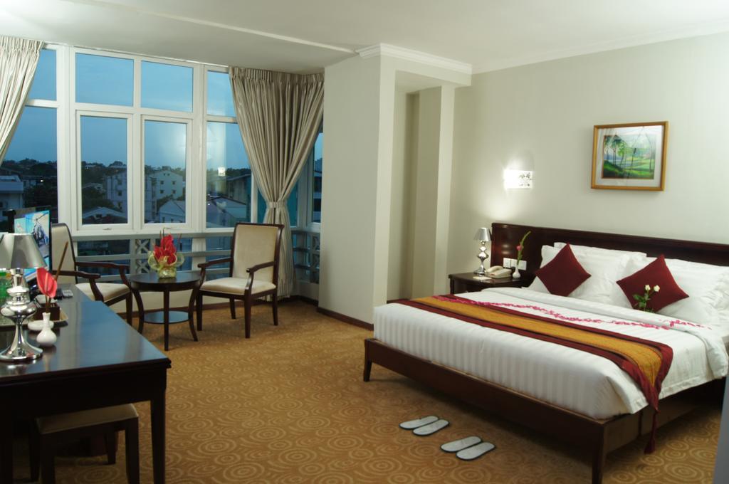 Green Leaf Hotel Янгон Екстер'єр фото