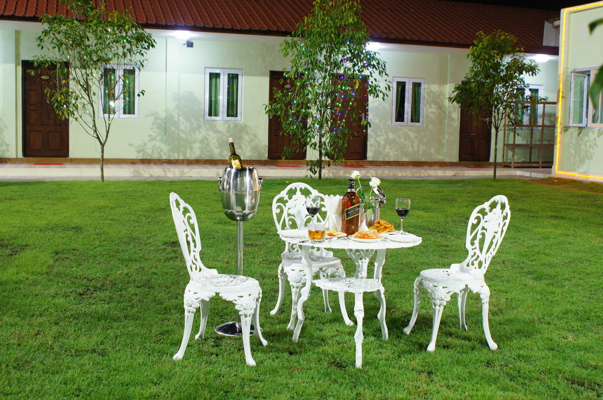 Green Leaf Hotel Янгон Екстер'єр фото